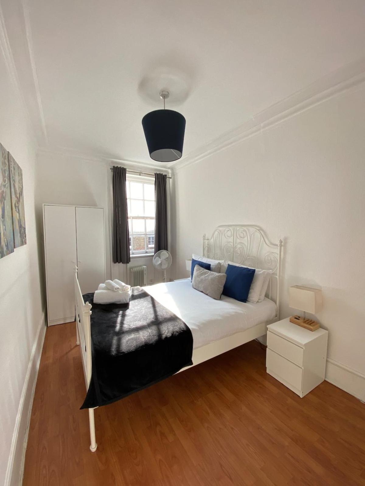 Lovely 2 Bed Flat In Soho! Londres Exterior foto